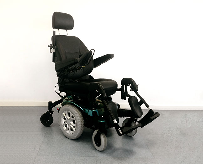 stannah supra: cadeira de rodas elétrica estreita