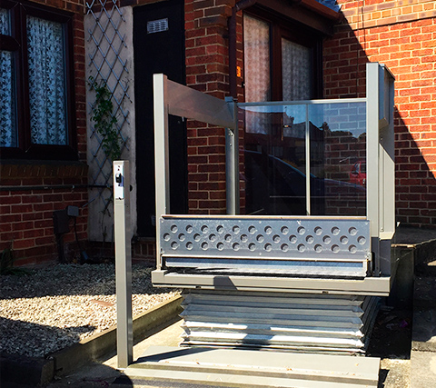 Sistemas de segurança da plataforma Sandy da Stannah